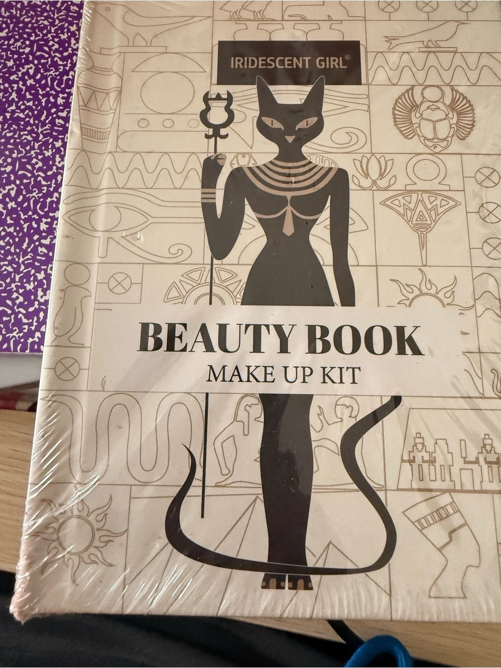 Beauty Book Make Up Kit - Black & Cream